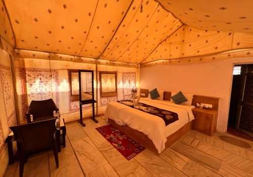 Deluxe Family Tents (1)