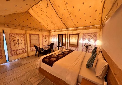 Deluxe Family Tents (4)