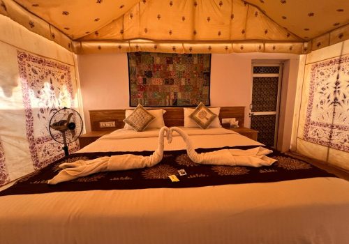 Deluxe Family Tents (6)