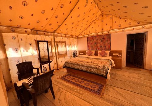 Deluxe Family Tents (7)